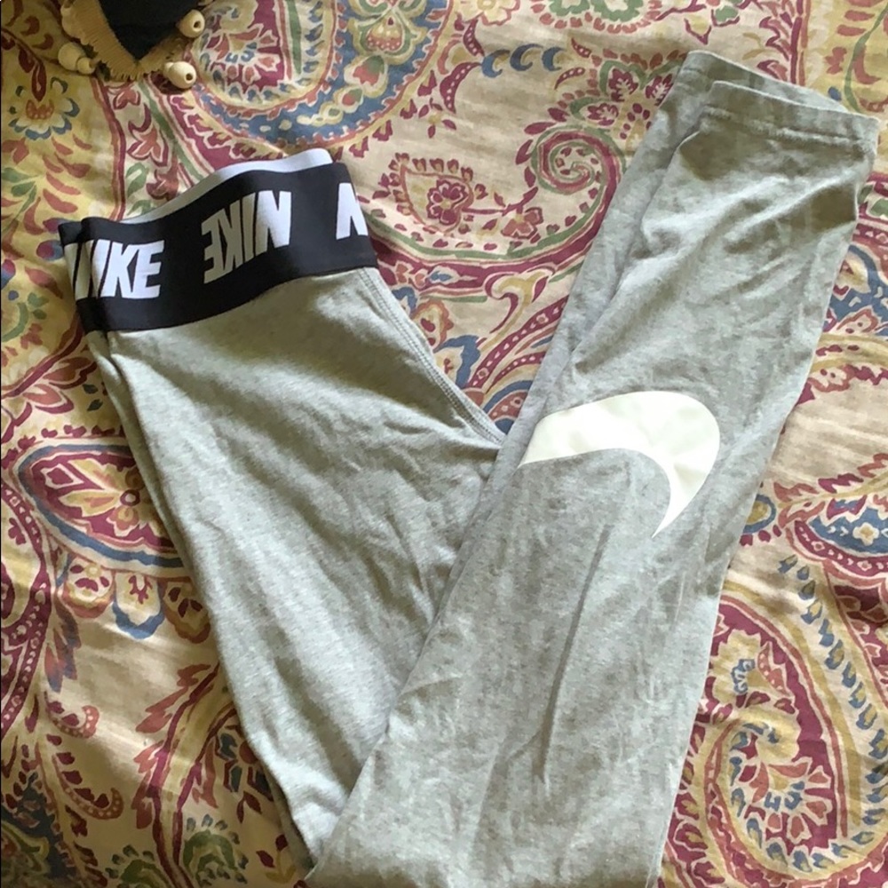 Nike leggings
